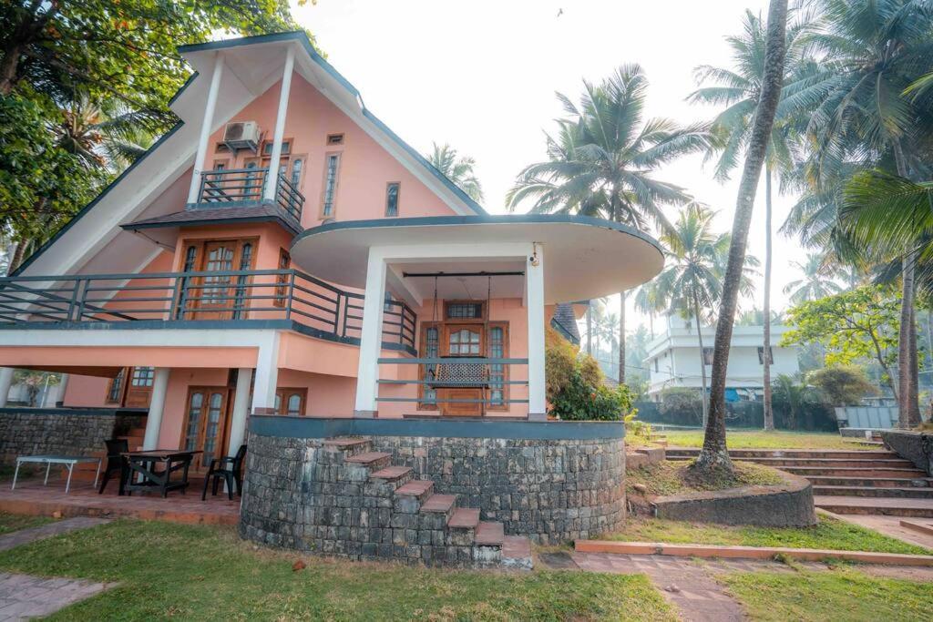 Baywatch By Grha - A Picturesque Beachfront Villa Kozhikode Zewnętrze zdjęcie