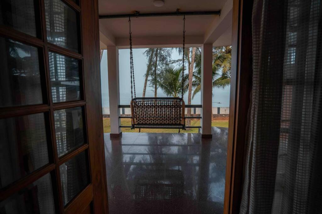 Baywatch By Grha - A Picturesque Beachfront Villa Kozhikode Zewnętrze zdjęcie